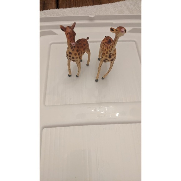 AAA Animal Figures Lot of 8 - Picture 6 of 6